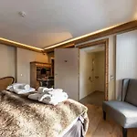 Hotel Chamois D'or 3*