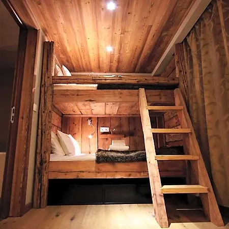 Hotel Chamois D'or